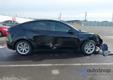 2022 Tesla Model Y Long Range Dual Motor All-Wheel Drive из США, поврежденный, VIN 7SAYGAEE5NF543820